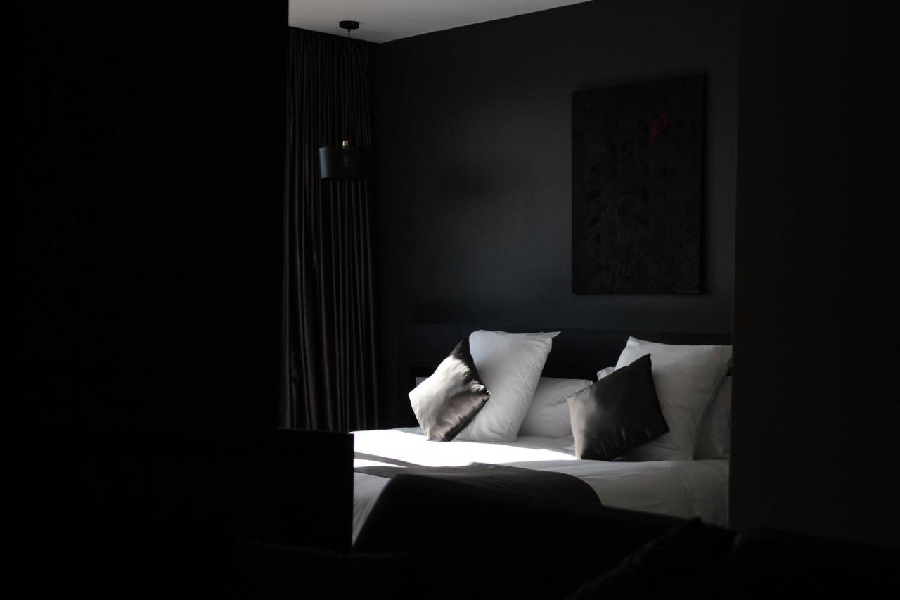 Hotel & Restaurant La Maison Des Bles Boutervilliers Екстериор снимка