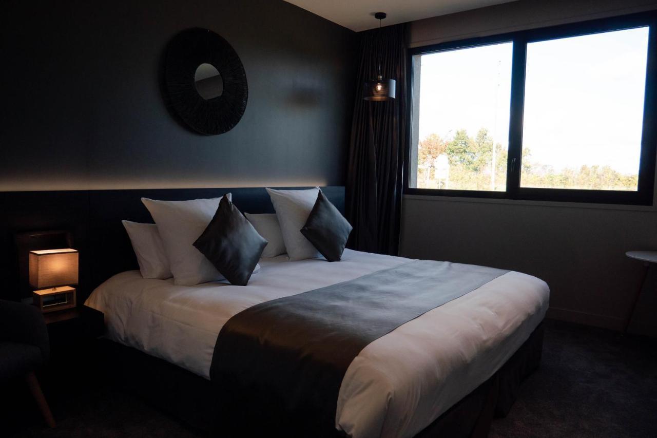 Hotel & Restaurant La Maison Des Bles Boutervilliers Екстериор снимка